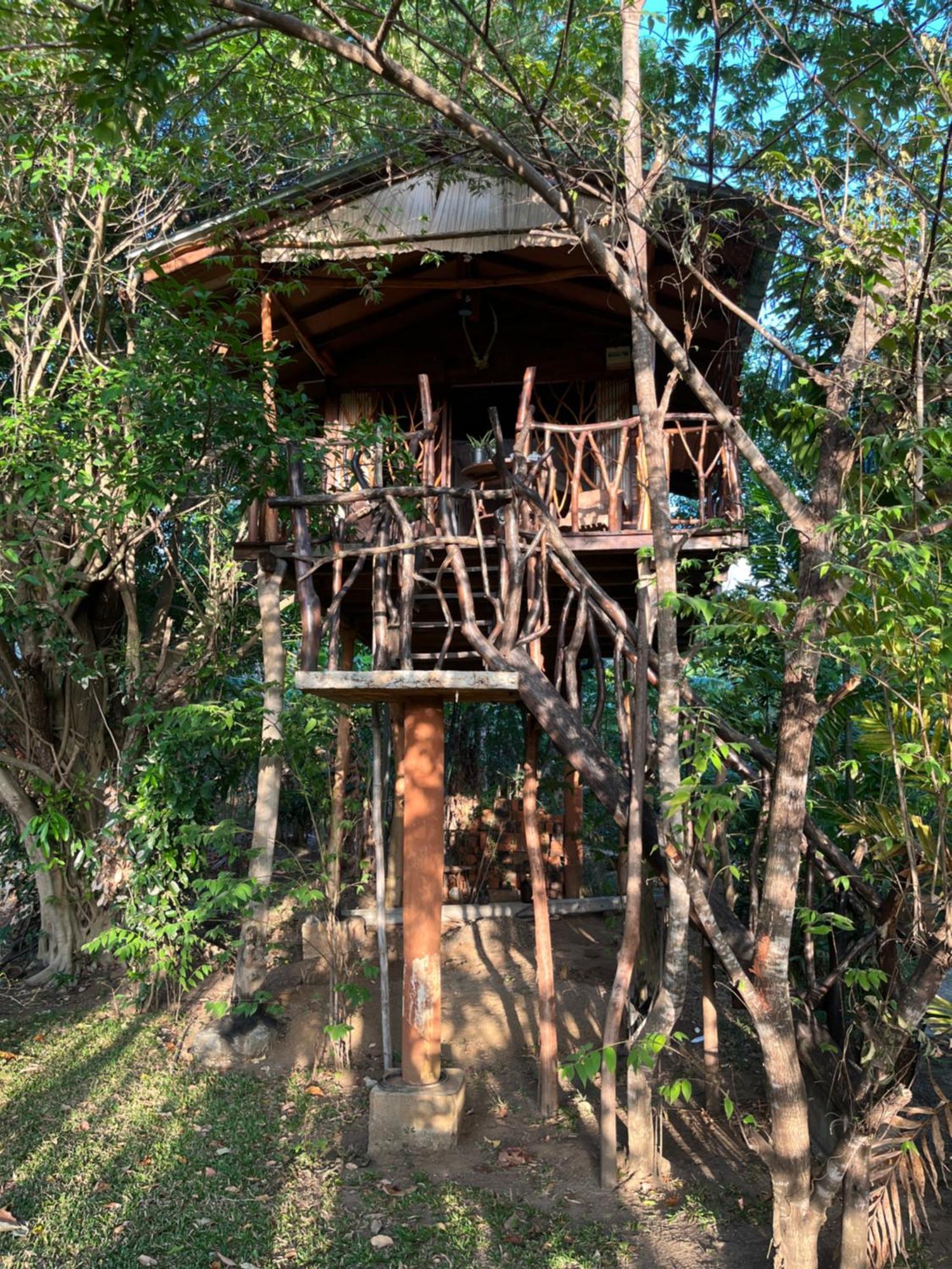 Sigiriya Rock Gate Tree House Hotel Стая снимка